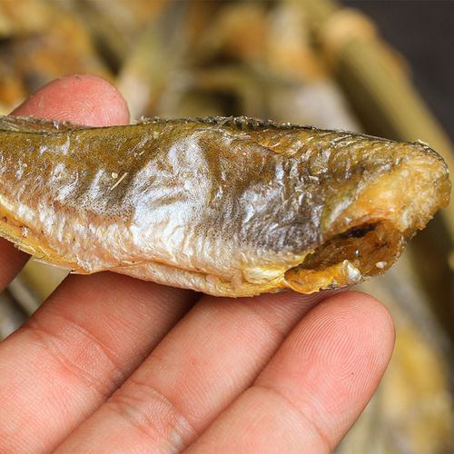 Internet celebrity grilled yellow croaker crispy hairtail fish crispy 500g/bag crispy yellow croaker ready-to-eat dried fish seafood snacks