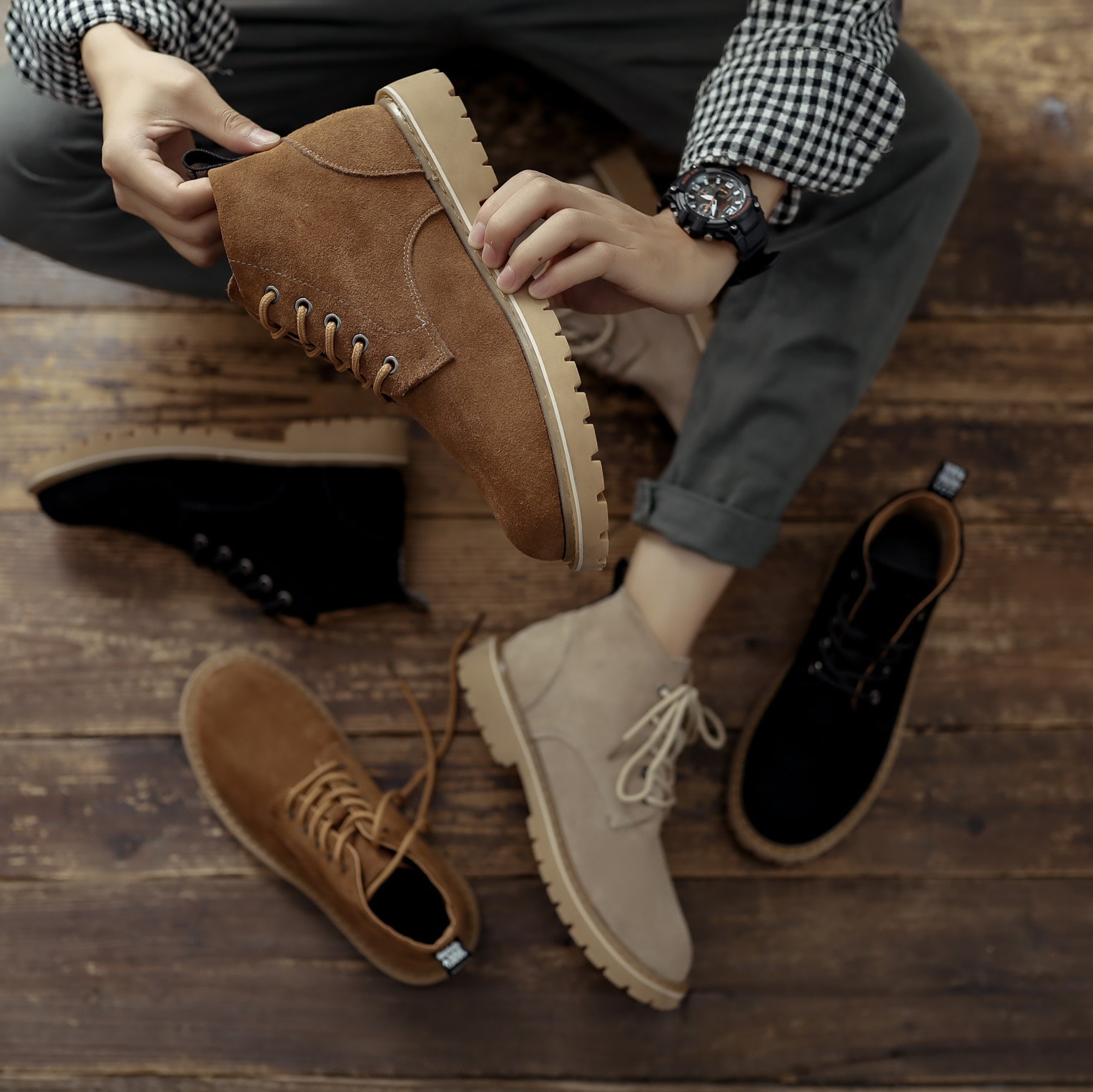 2024 Autunno Martin Vera Pelle Rete Coreana Scarpe Casual Rosse Moda Uomo Stivaletti Corti con Lacci Britannici_voghion.com
