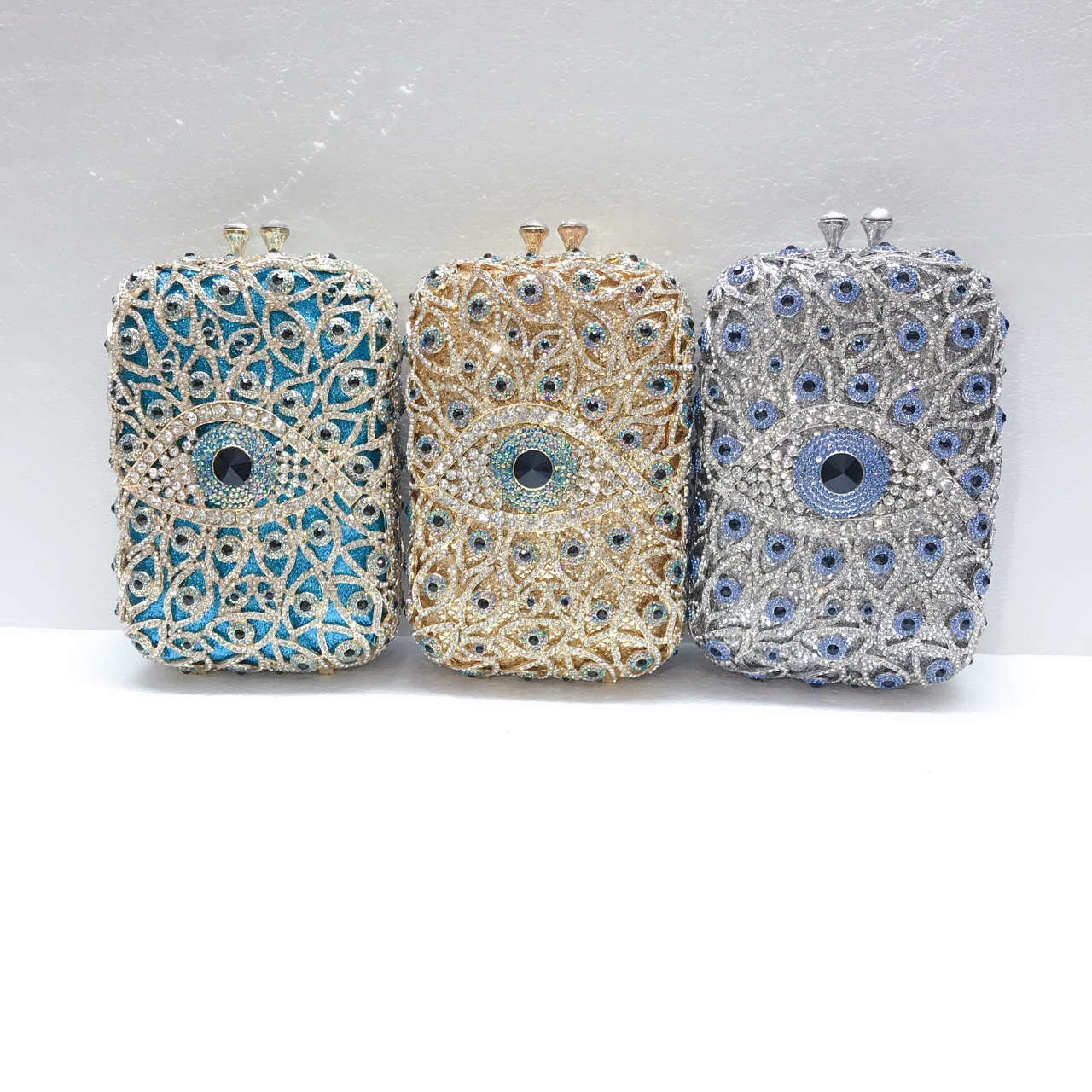 Túi clutch dạ hội đính đá pha lê kim loại rỗng kiểu dọc — Màu xanh lam, Vàng/Xanh đậm AB mắt, Màu bạc, Vàng/Con công xanh AB mắt chi tiết 10