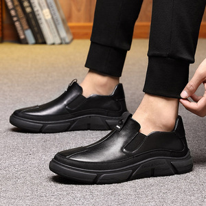 真皮休闲皮鞋男士韩版潮流百搭板鞋男套脚软皮鞋子男潮鞋一件代发