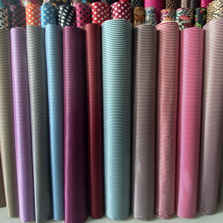 The color-printed and patterned foam series of printed color strips are in stock and available for wholesale. The bags are made of 100% polyester fabric detail image 1