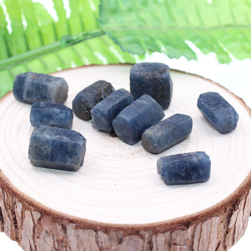 Natural Blue Corundum Original Stone Ornaments Hexagonal Column Small Ore Specimen Stone Sapphire