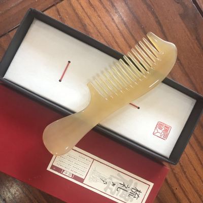 New horn comb 18 Goose thickening massage Shun Fat Straight hair Boutique Claw comb customized Lettering