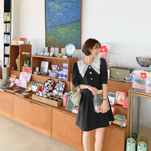 Korean autumn and winter hollow lace peak collar fake collar shirt fake collar versatile black and white decorative sweater collar