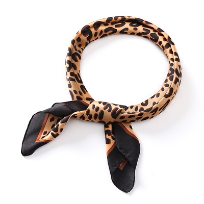 欧美爆款豹纹新丝缎印花70cm小丝巾方巾女士领巾夏季时尚包包装饰