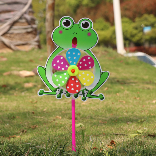 Scenic area temple fair stall supply fish windmill three-dimensional windmill traditional nostalgic toys children's small windmill wholesale