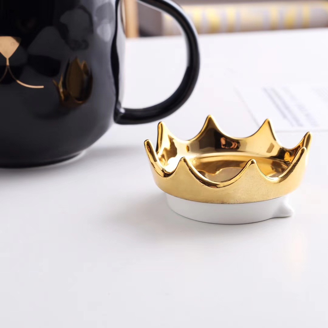 Estilo nórdico personalidad creativa corona gato cerámica botella de agua fría traje con bandeja de taza suministros de agua del hogar regalo taza de café image 3
