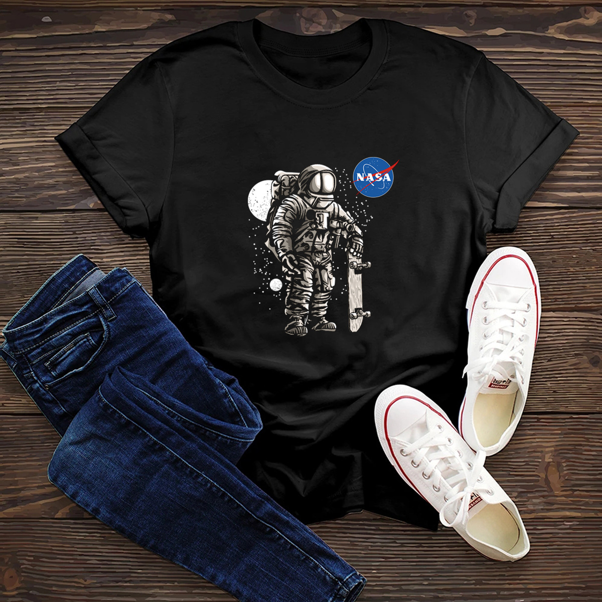 cómoda camiseta de manga corta serie espacial nasa oscura NSSN1444