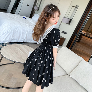 法式复古森系碎花裙子2020新款赫本风可盐可甜收腰显瘦连衣裙女夏