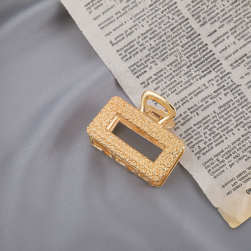 63e0dcbc82524bff676bf4045fe557