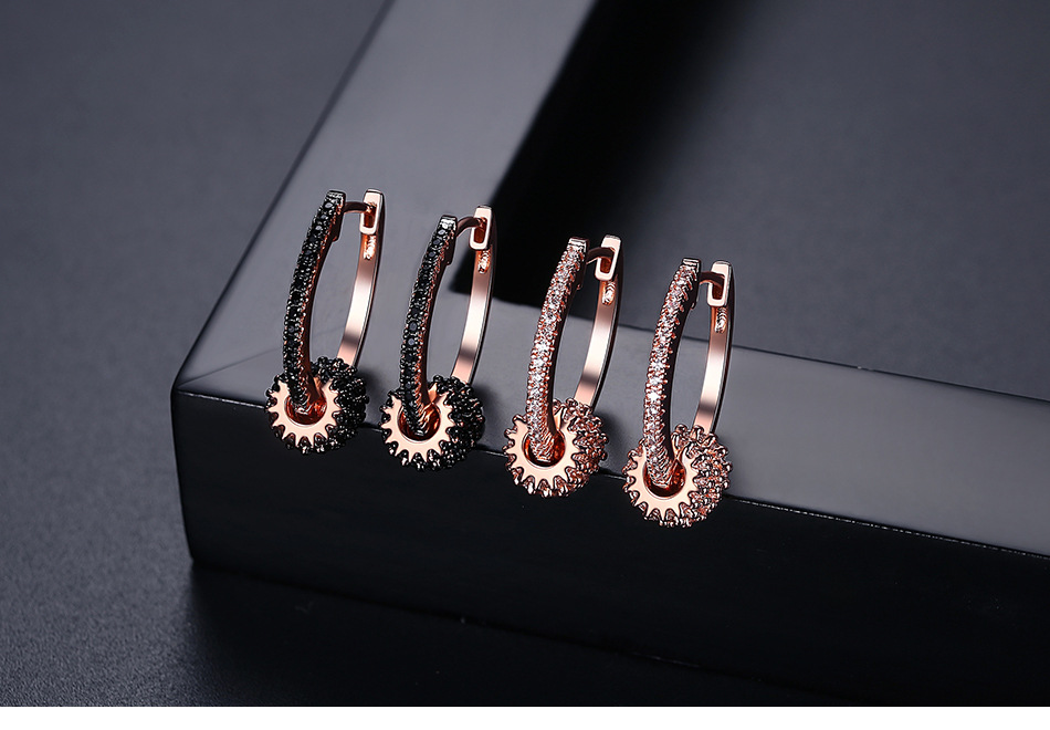 Earrings Korean Fashion Sweet Lady Copper Inlaid Zirconium Earrings Wholesale Nihaojewelry display picture 1