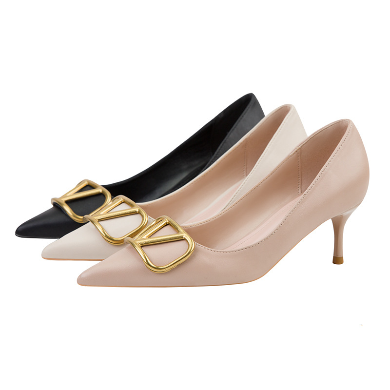 323-3 the European and American fashion wind professional OL shoes high heel with shallow pointed mouth thin metal V home button single shoes