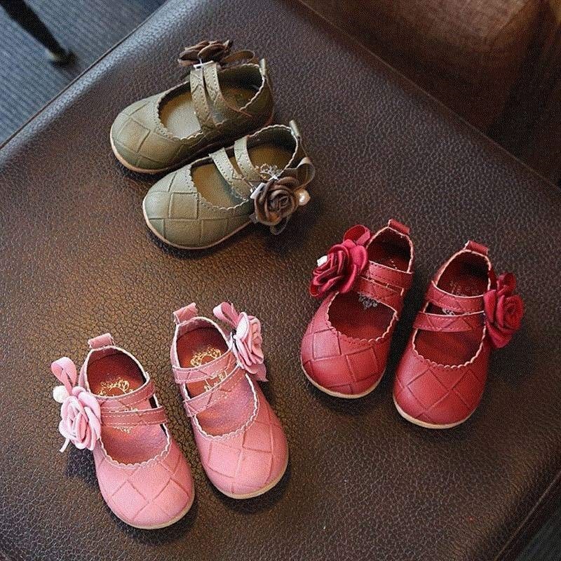 New girl, single shoes, 0-1-2 years old,...