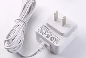 6W插墙式电源适配器  5v1.2a 中规 12V500MA