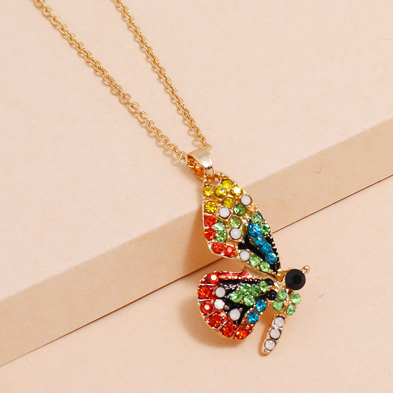 Fashion New Retro Trend Exaggerated Butterfly Creative Niche Diamond Necklace display picture 3