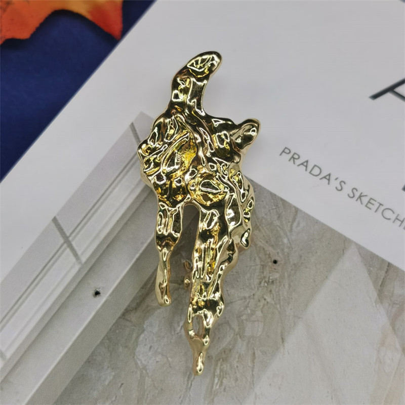 Qingdao Galaxy Europe and America new pattern Metal Brooch Volcano Lava Sternum Irregular shape Pin buckle