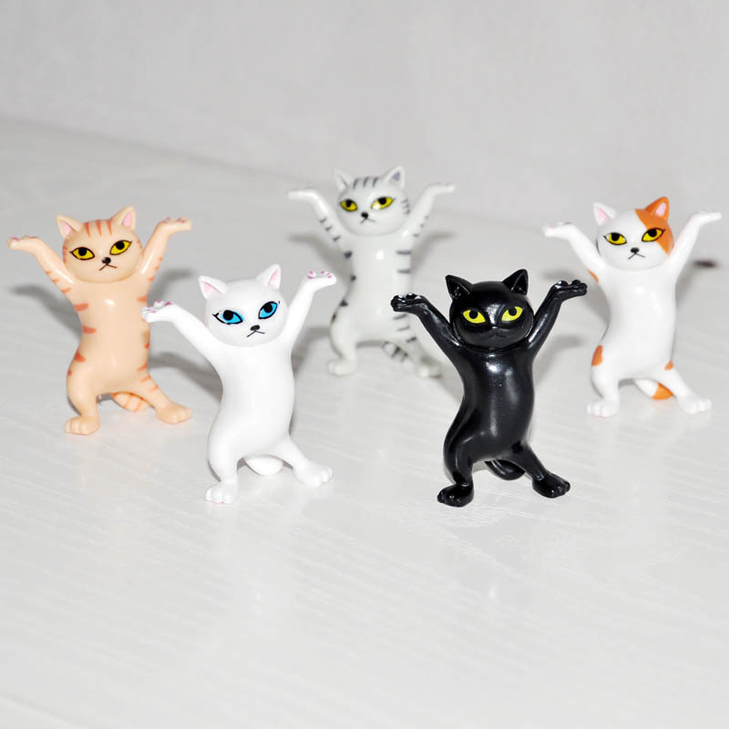 创意卡通可爱妖娆发财猫公仔钥匙扣挂件 儿童节礼品 抬笔猫咪玩偶