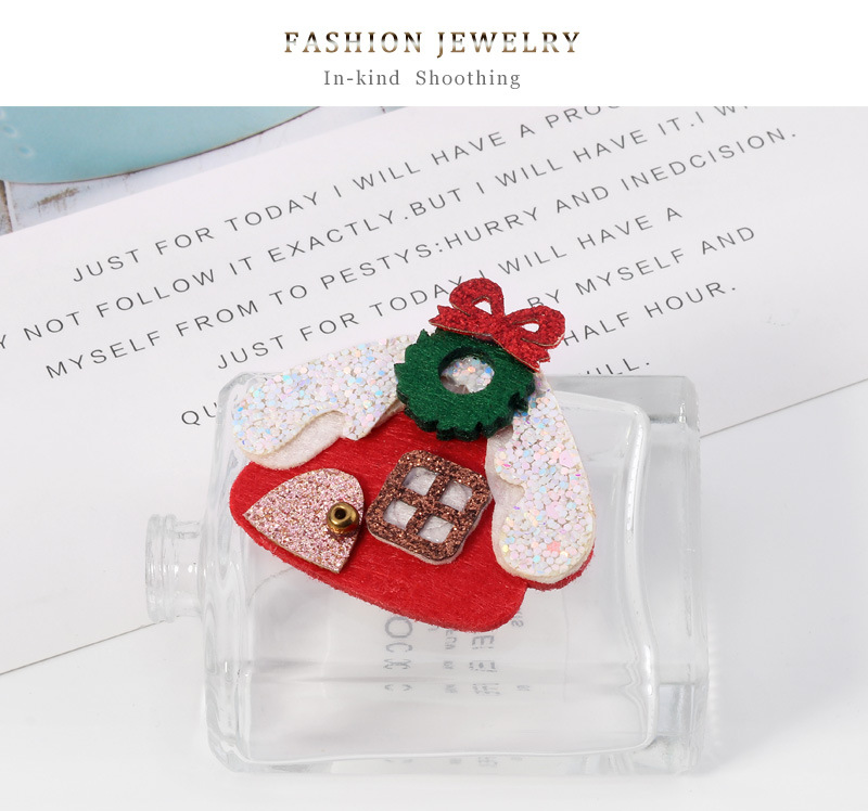 Nouvelle Mode Broche De Noël Dessin Animé Maison De Noël Feutre Broche En Gros Nihaojewelry display picture 4