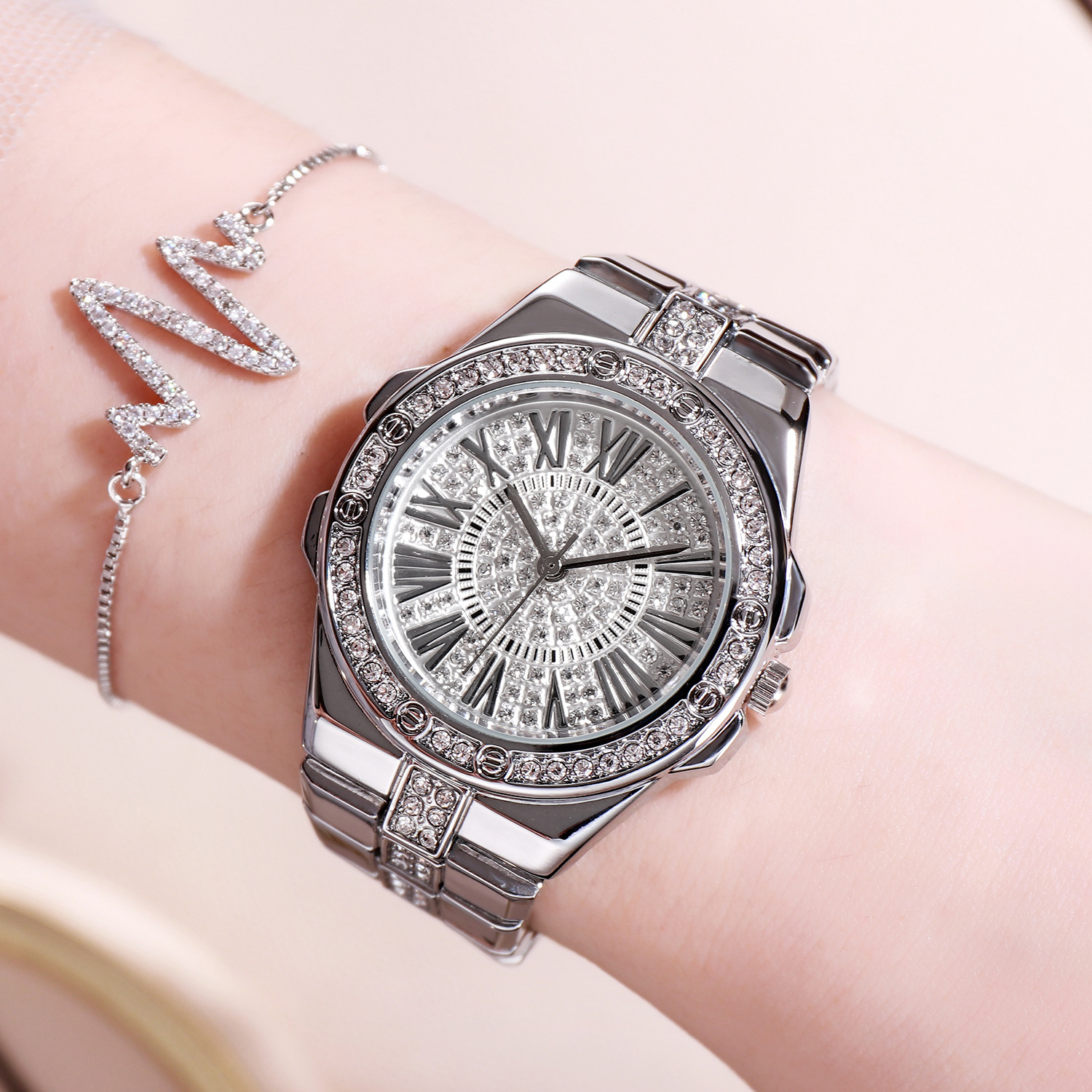 BW New Hot Selling High end Diamond Full Sky Star Bracelet Waterproof Women's Quartz Watch_voghion.com