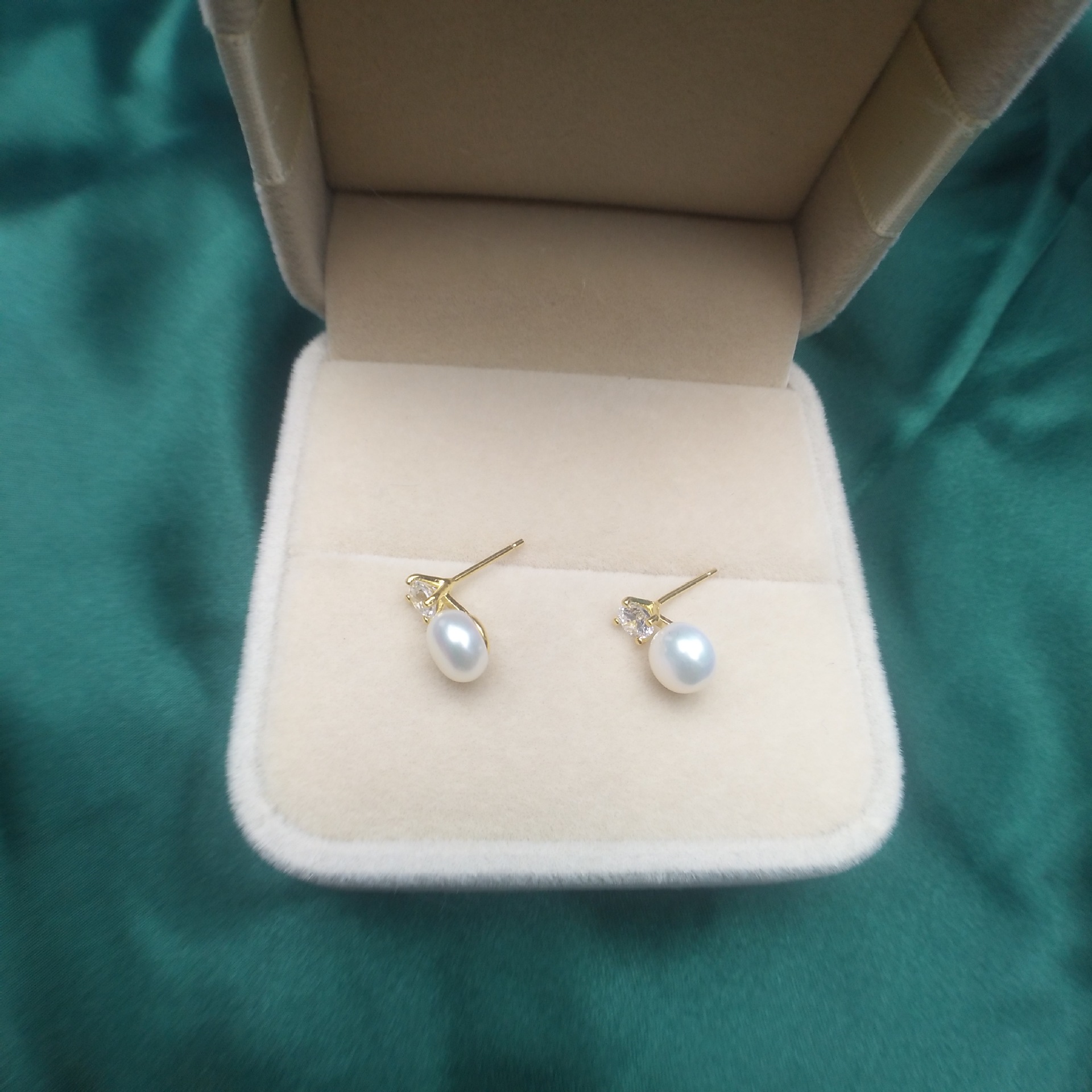 1 Pair Quantity Holiday, Daily Occasion 925 Sterling Silver, Freshwater Pearl Material 1 Pair 925 Sterling Silver Freshwater Pearl Zircon Round Ear Studs