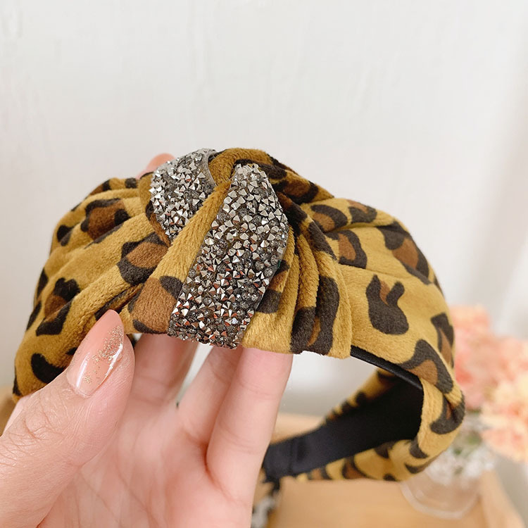 Korean Leopard Print Plush Rhinestone Knotted Wide-brimmed Headband display picture 7