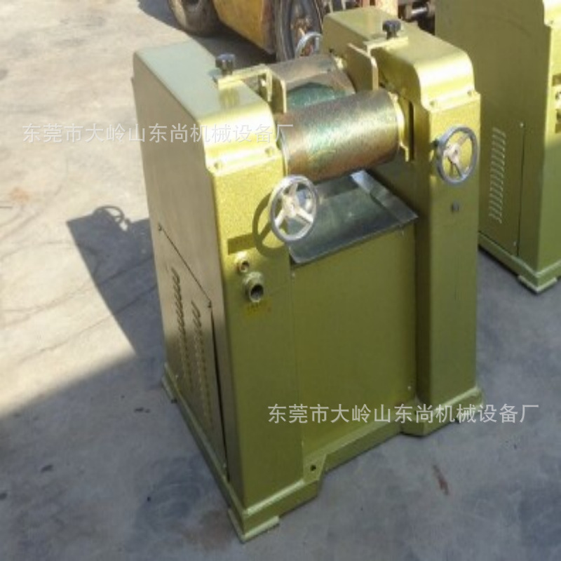 厂家生产 三辊研磨机研磨细度高 实验三辊机小型三辊机
