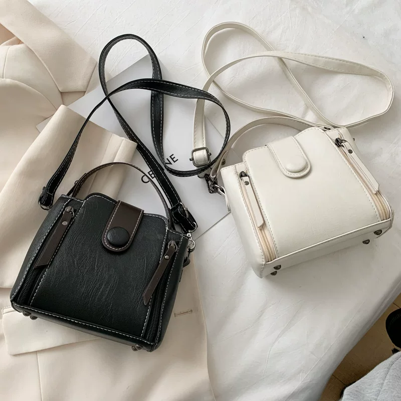 Retro shoulder bag, Korean style, adjustable strap, compact one‑shoulder