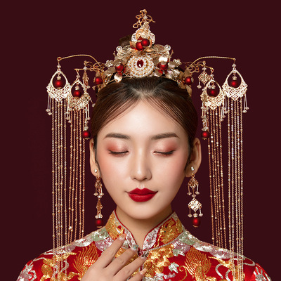 Chinese wedding Bridal headdress antique phoenix crown Chinese style Xiuhe clothing headdress wedding tassel step Xiuhe hair ornament