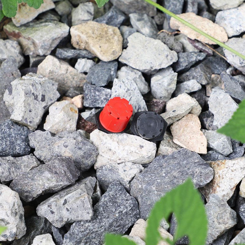 8 agujeros ajustables goteo rojo pequeño sombrero rojo goteo de árboles frutales jardín equipo de riego por goteo nuevo con anillo en forma de O sin impuestos