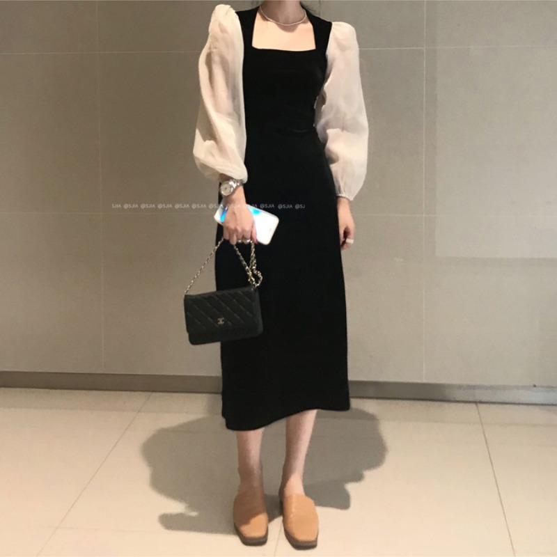 丝绒连衣裙女秋冬chic法式复古方领赫本小黑裙气质收腰中长款裙子