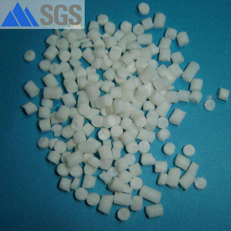 Rubber vulcanization resistance to yellowing accelerat MIX-4