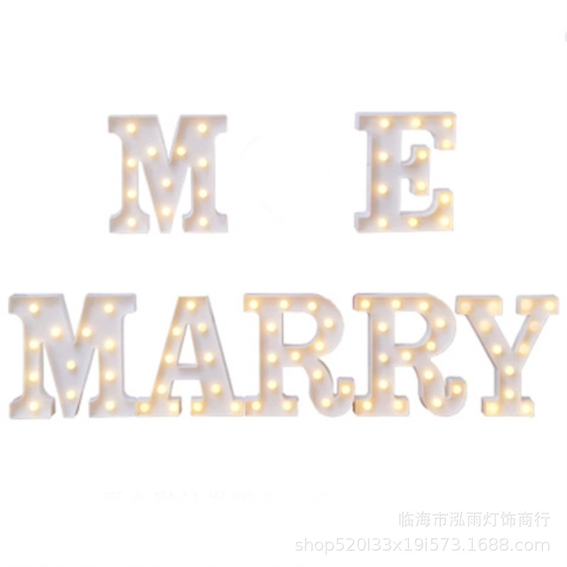 Fabricantes de la fuente al por mayor INS Venta caliente 26 letras inglesas LED iluminación digital lámpara fiesta cumpleaños