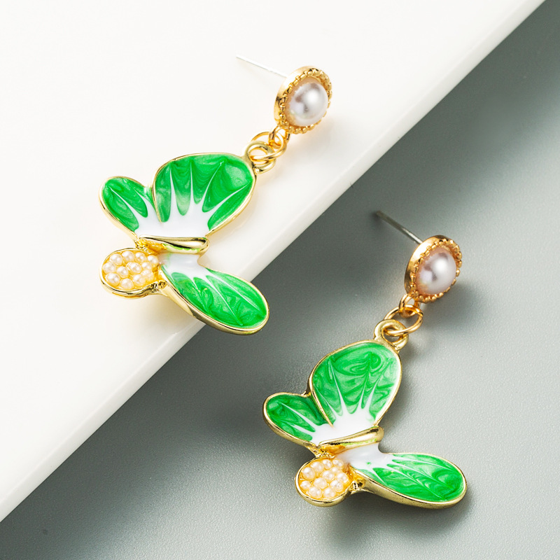 S925 Silver Needle Earrings Korean Alloy Drop Oil Inlaid Pearl Butterfly Earrings For Girl Fashion Heart Earrings display picture 7