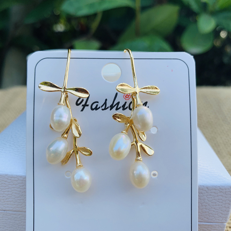 Vintage Luxury Jewelry S925 Sterling Silver Pearl Stud Earrings for Women Fashion Wedding Party Petal Long Drop Earrings for Girls