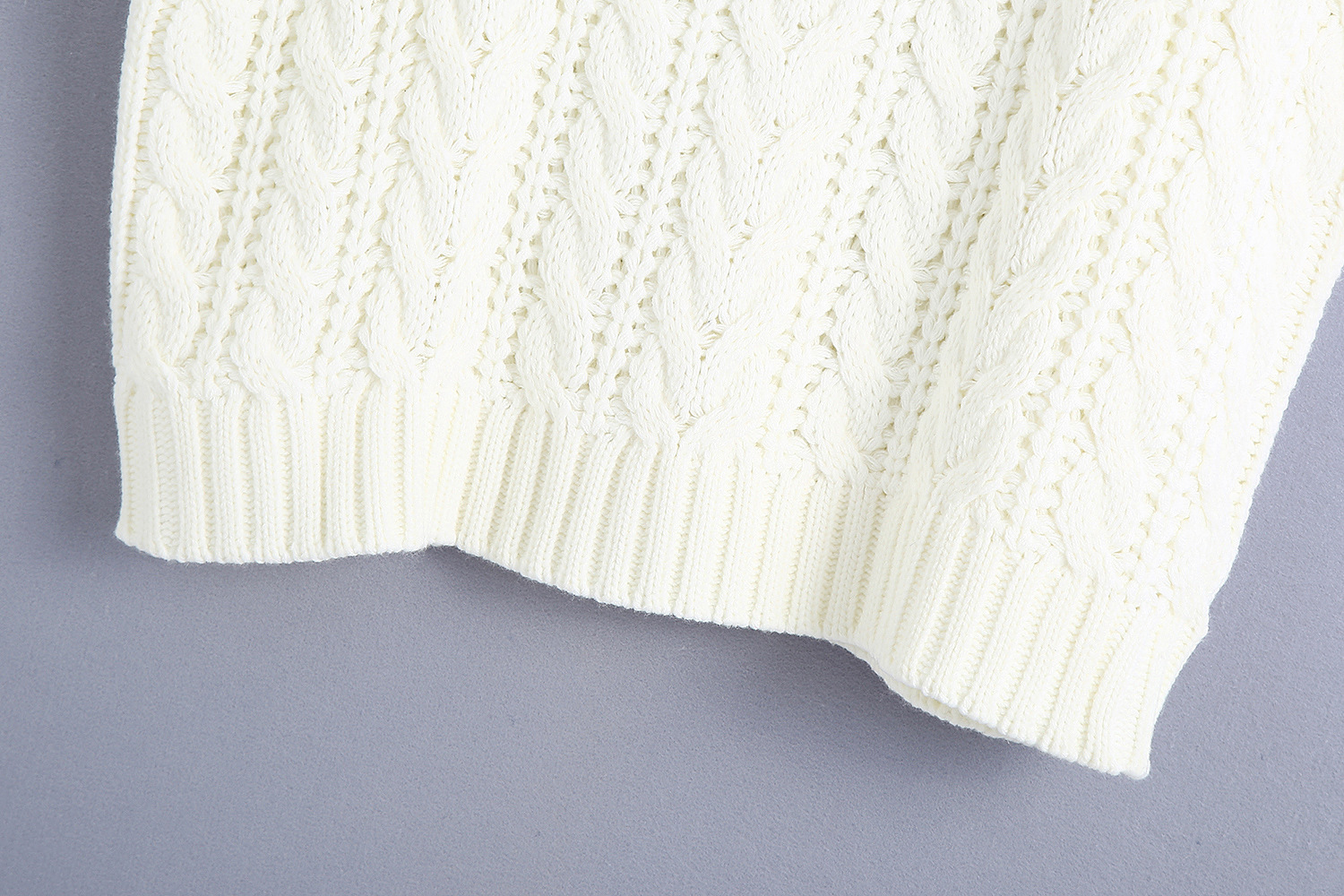 Wholesale autumn cable knit v-neck white sleeveless pullover women's knitted vest NSAM3844