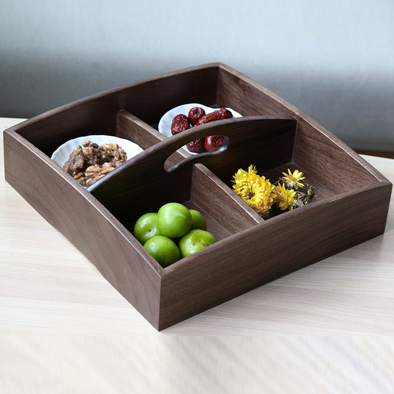 thumbnail image 1 of Bandeja de madera de nogal con asa, bandejas cuadradas de madera divididas para servir 4 compartimentos, bandejas organizadoras de almacenamiento de bocadillos de caramelo de nuez, 1 of 5