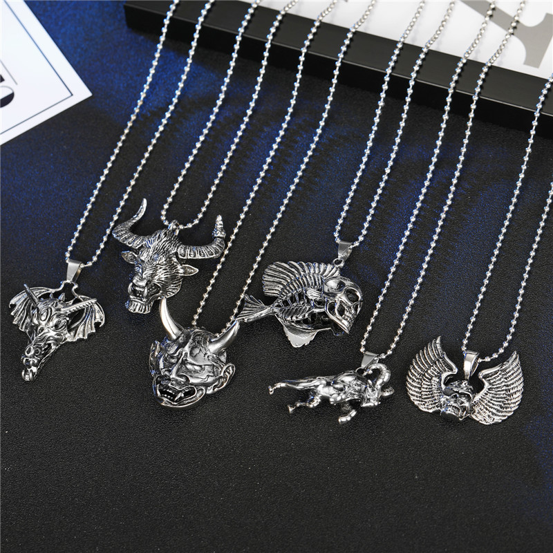 Personalized Men's Necklace Punk Hip Hop Skull Wings Goat Animal Pendant Alloy Necklace display picture 1