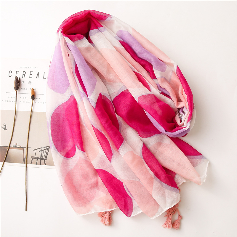 Hot Selling Pink Peach Heart Scarf Long Sunscreen Shawl display picture 4