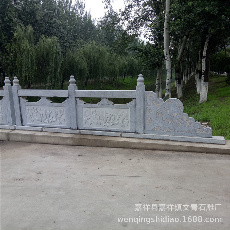 Simple stone railing Granite River bridge stone carving fence work neat and firm