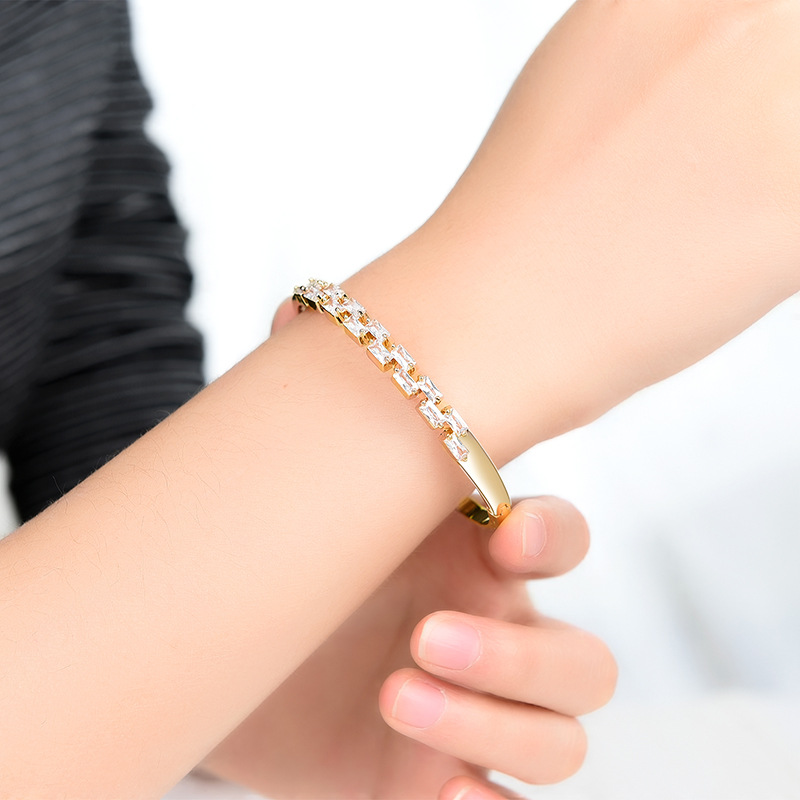 Nouveau Simple Mode Alliage Diamant Personnalité Tendance Bracelets En Gros Nihaojewelry display picture 5