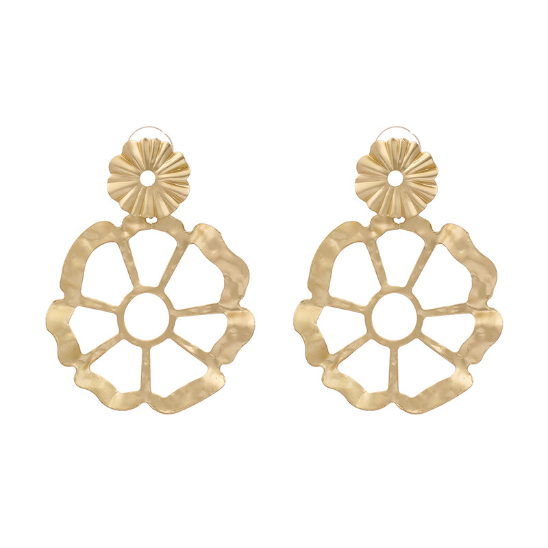New Fashion Retro Alloy Hollow Flower Earrings For Women Wholesale display picture 8