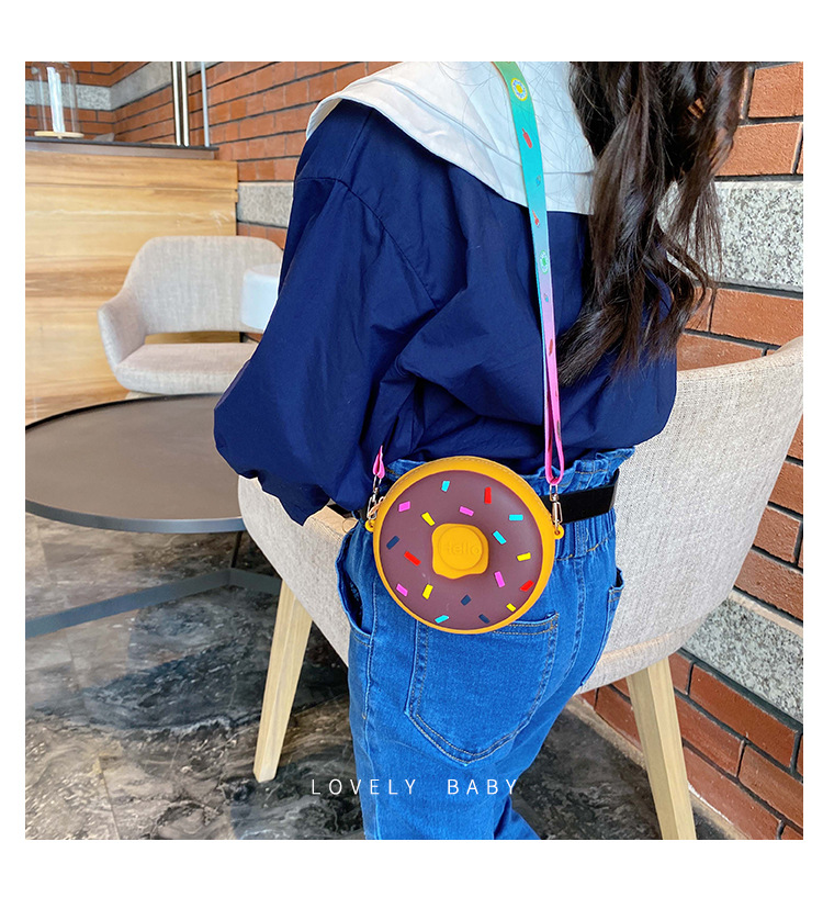 Korean Children's Cute Silicone Donut Shoulder Bag display picture 3