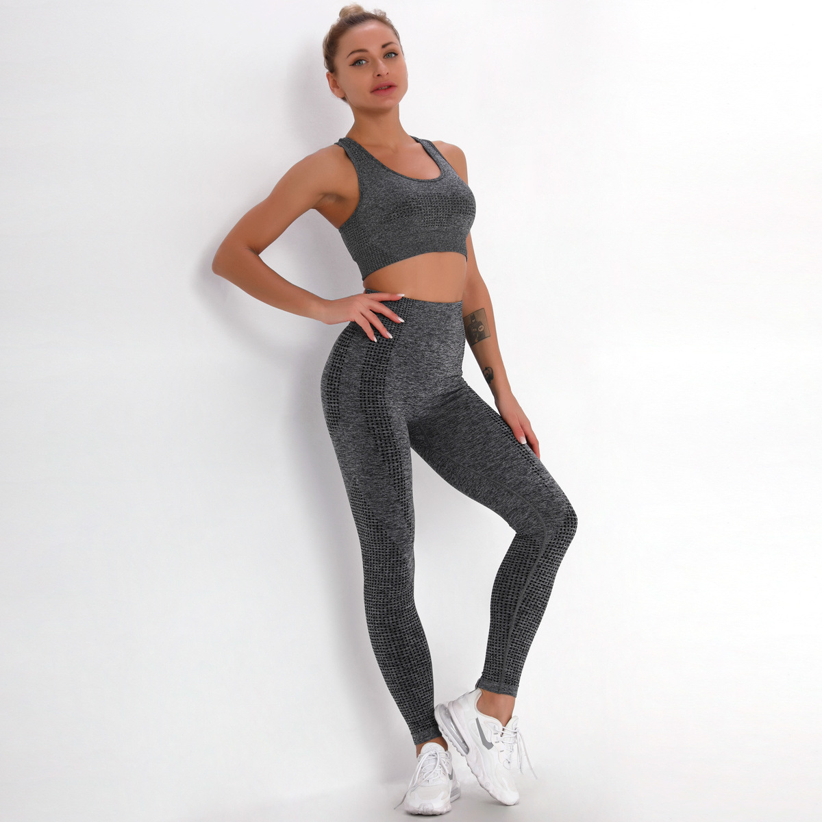 seamless knitted sports suit  NSNS10731