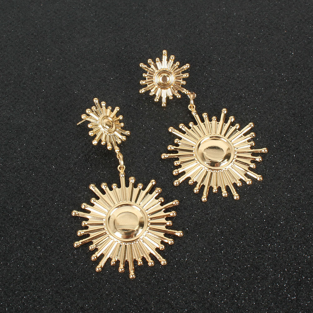 Korean Geometric Alloy Long Sun Flower Earrings Wholesale display picture 2