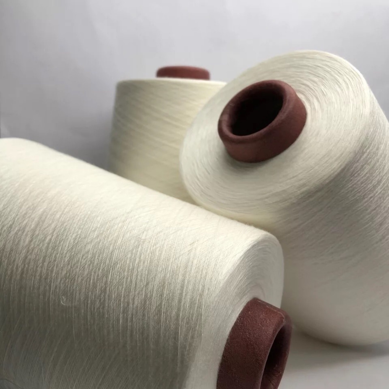 48支2股 72% 绢丝　28% 山羊绒 绢丝混纺纱 纱线