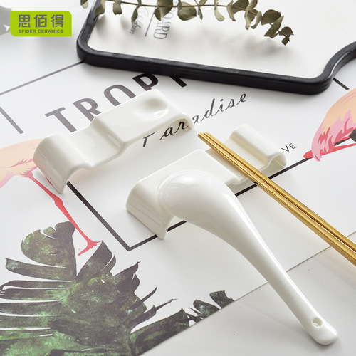 Factory sales pure white hotel bone china chopstick holder spoon rest can be customized with logo, restaurant club table ceramic chopstick rest Tangshan