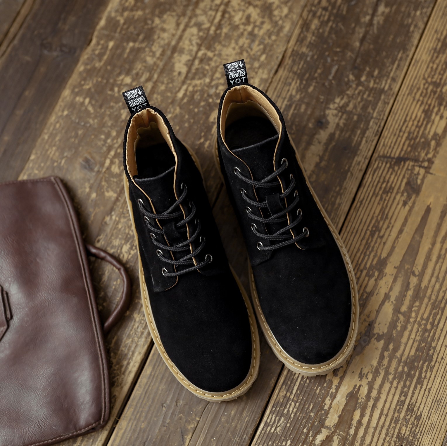 2024 Autunno Martin Vera Pelle Rete Coreana Scarpe Casual Rosse Moda Uomo Stivaletti Corti con Lacci Britannici_voghion.com