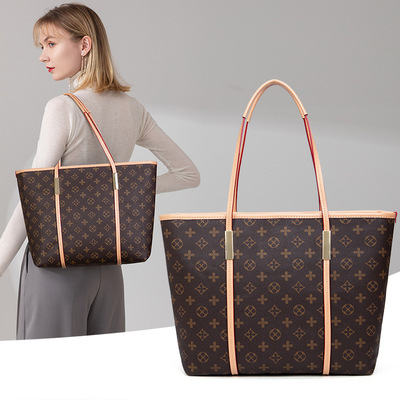 2021 new pattern Bag commute Tottenham High-capacity European style Simplicity Hit color printing Handbag One shoulder Bag