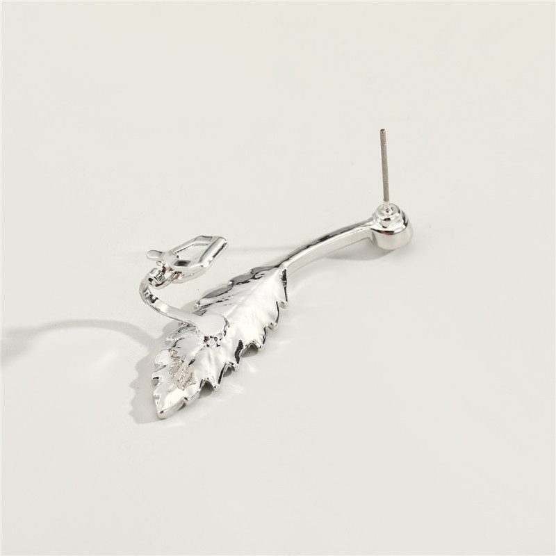 Fashion Stainless Steel Leaf Diamond Earring display picture 12