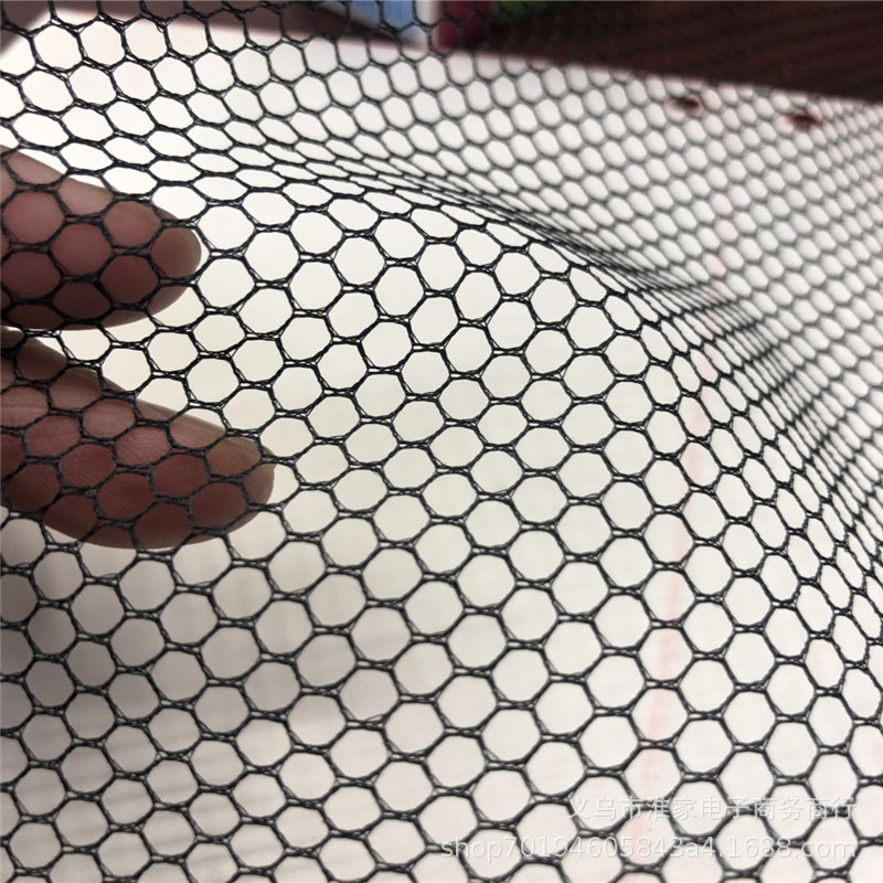 Factory direct sales of mesh fabric warp knitted coarse mesh yarn for bags, shoes, interlayers and hands pic 6
